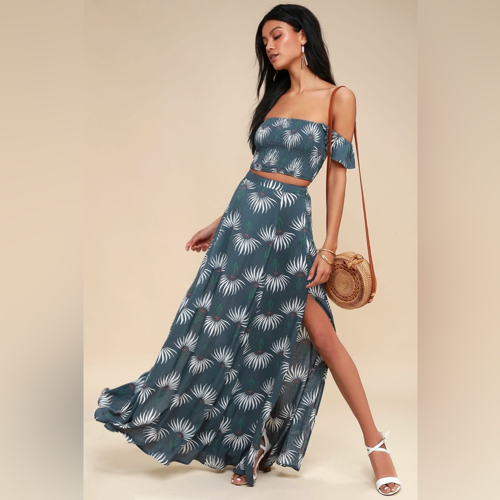 NWT size L teal 2 piece dress from Lulus, perfect for vacation or honeymoon!!